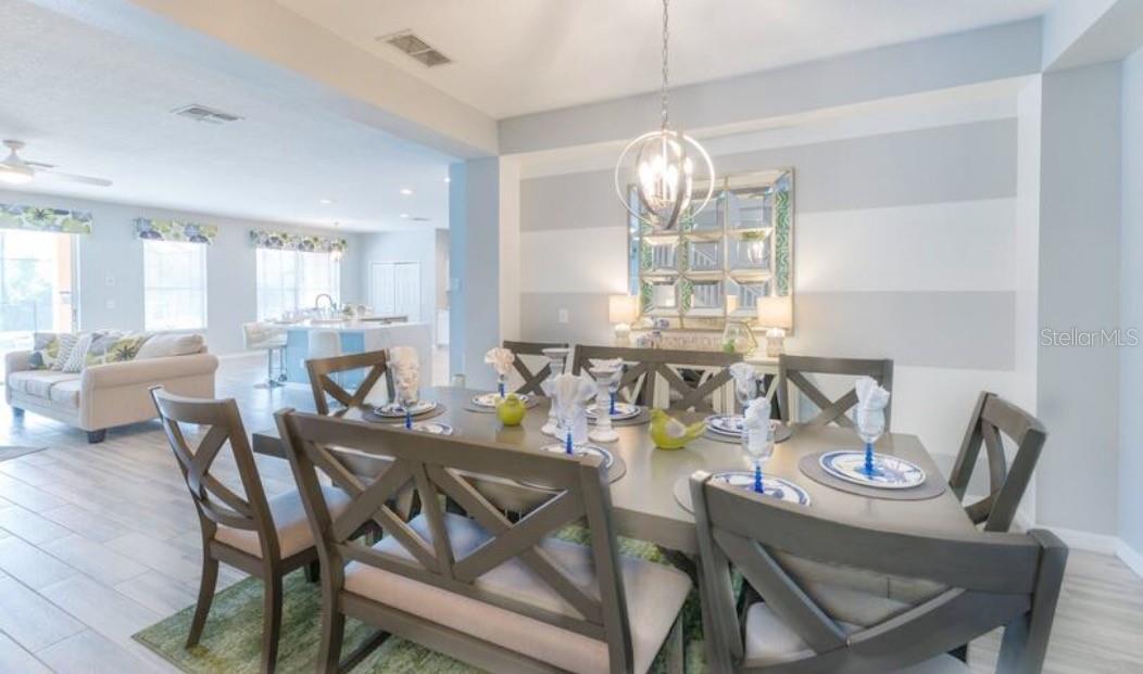 8573 LA ISLA DR
