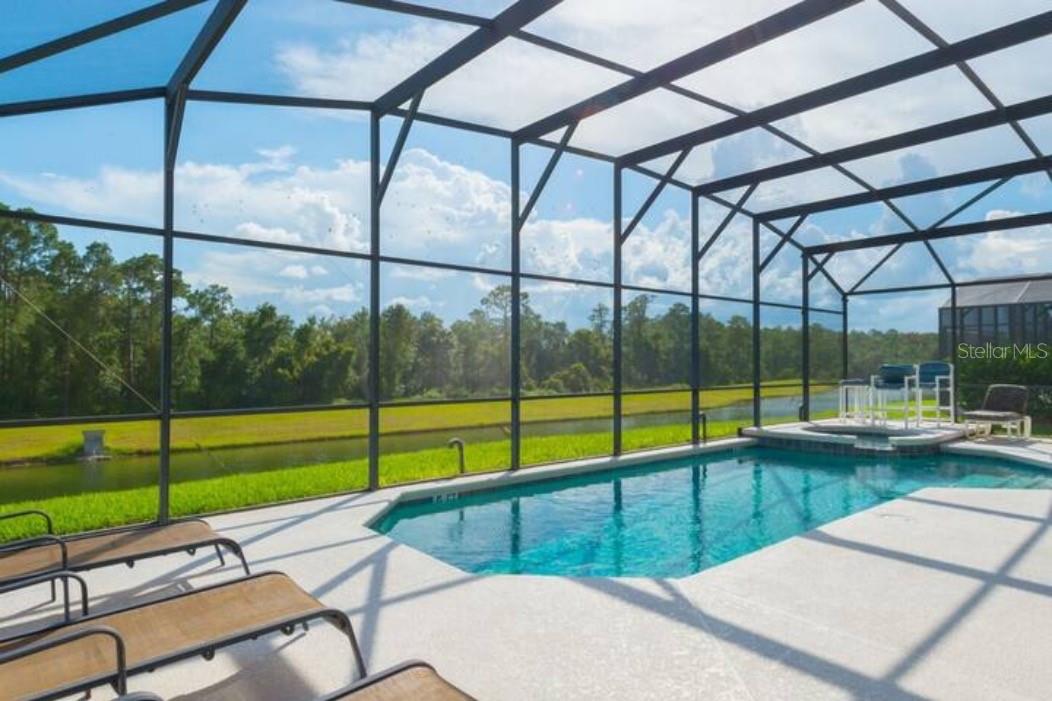 8573 LA ISLA DR