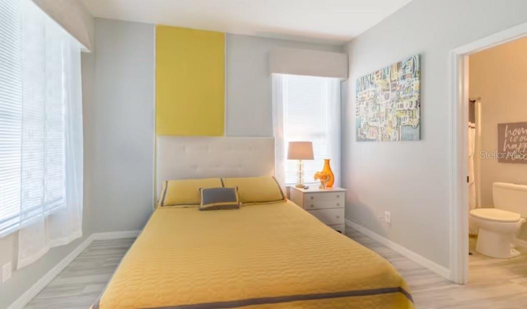 8573 LA ISLA DR