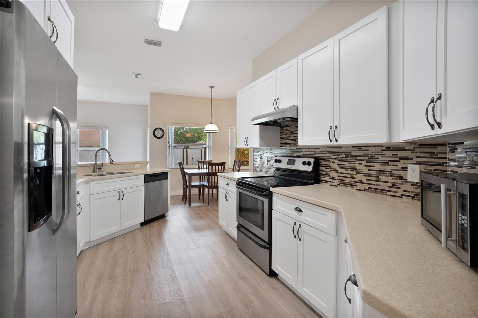 2457 HURON CIR