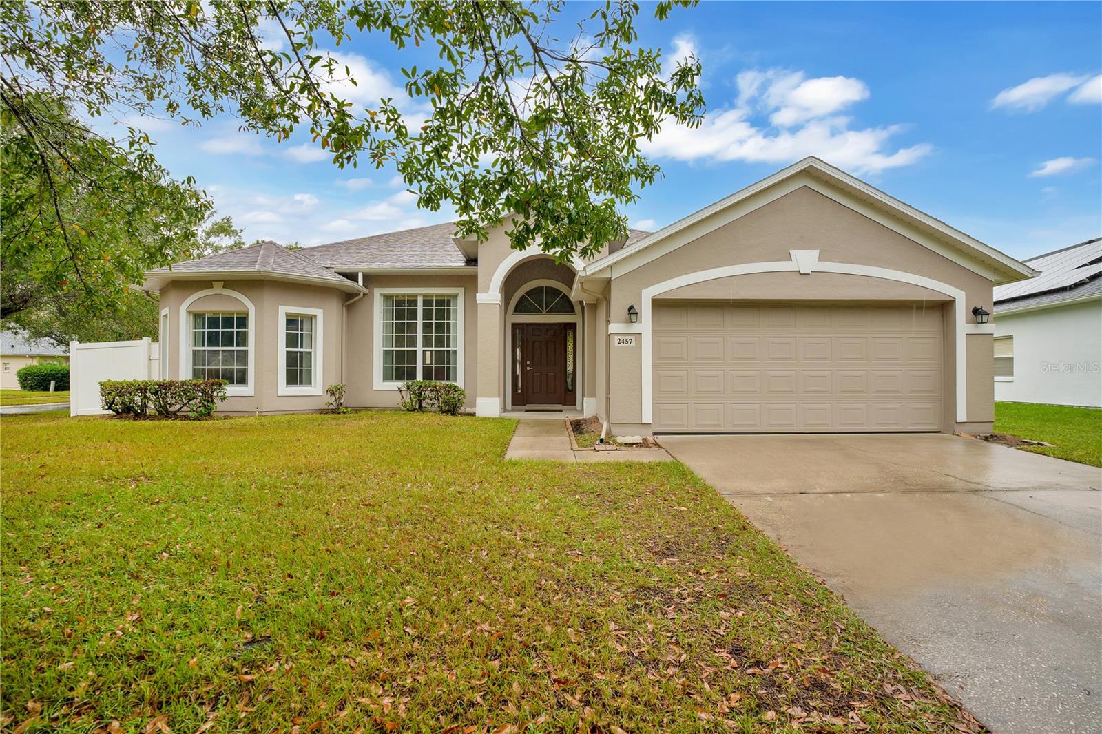 2457 HURON CIR