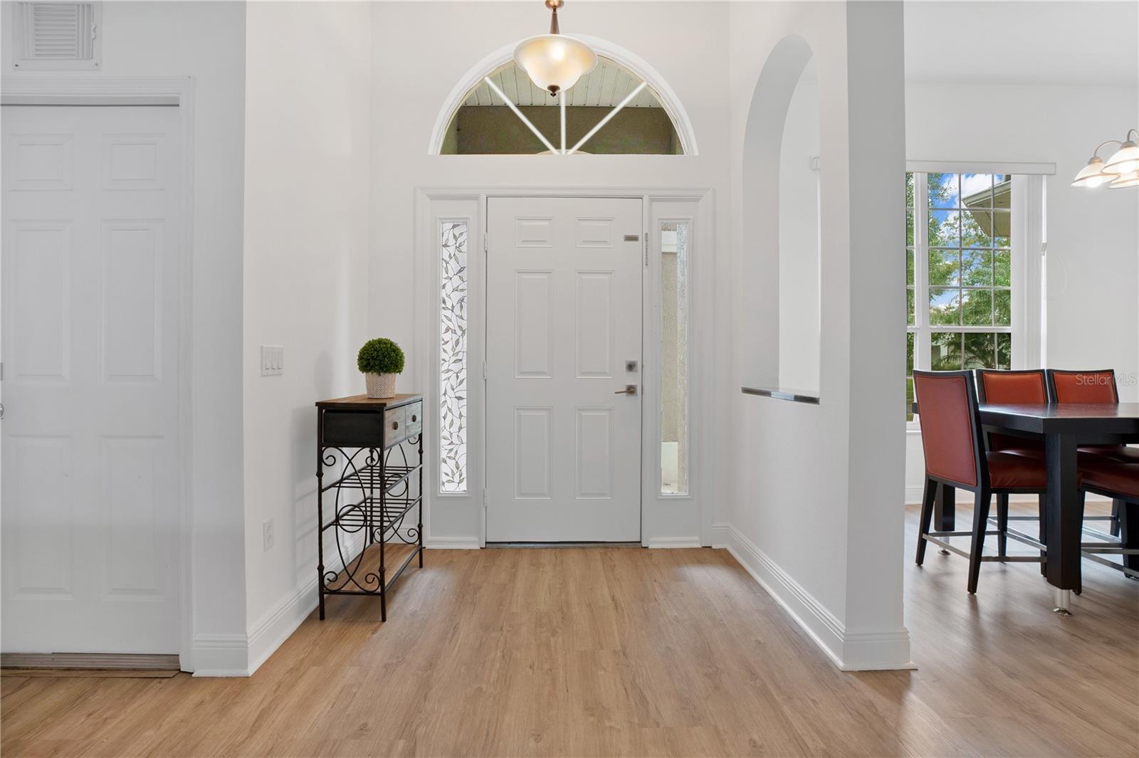 2457 HURON CIR