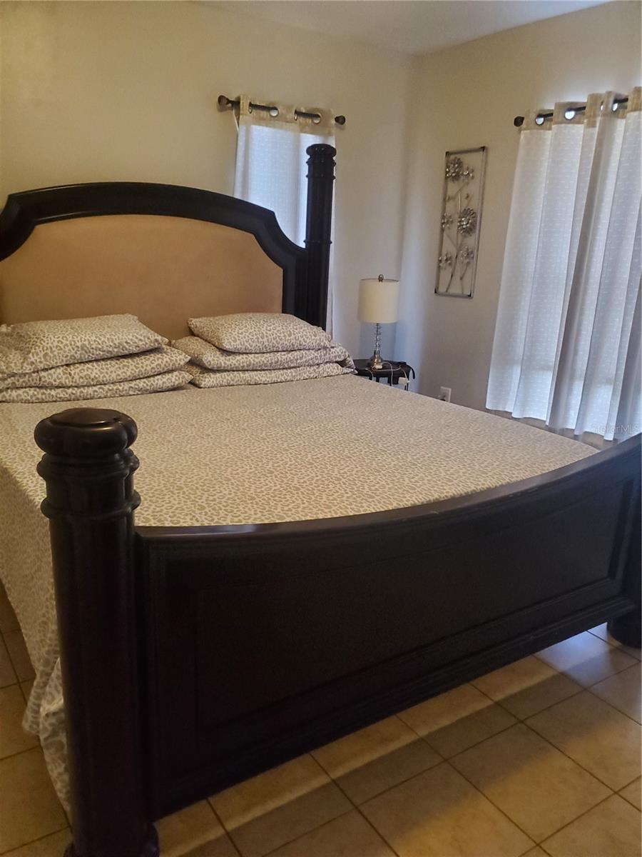 522 -524 IMPERIAL PL