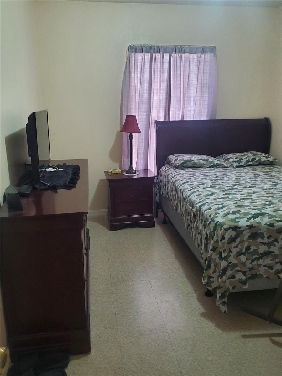 522 -524 IMPERIAL PL