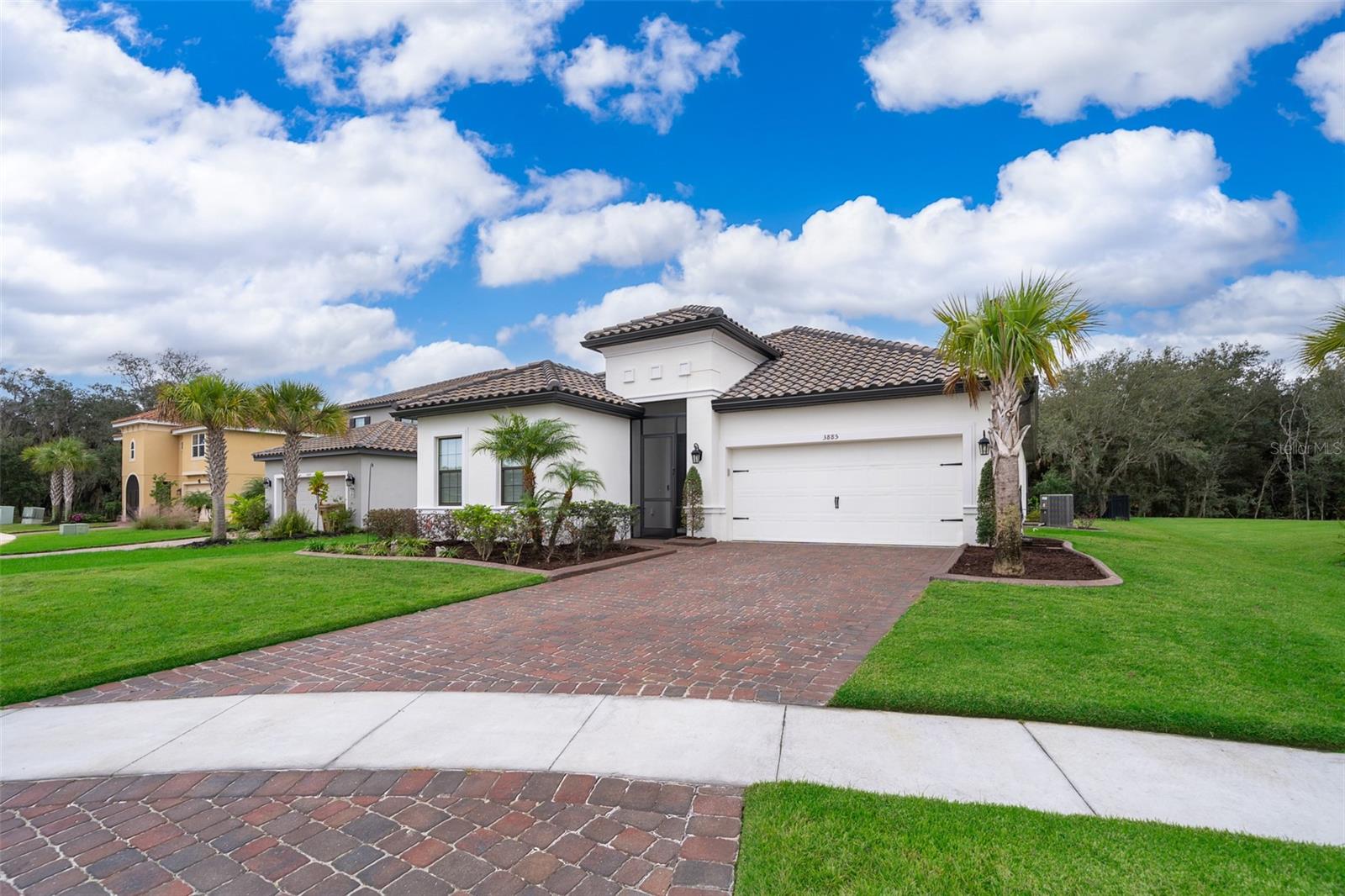 3885 CARRICK BEND DR