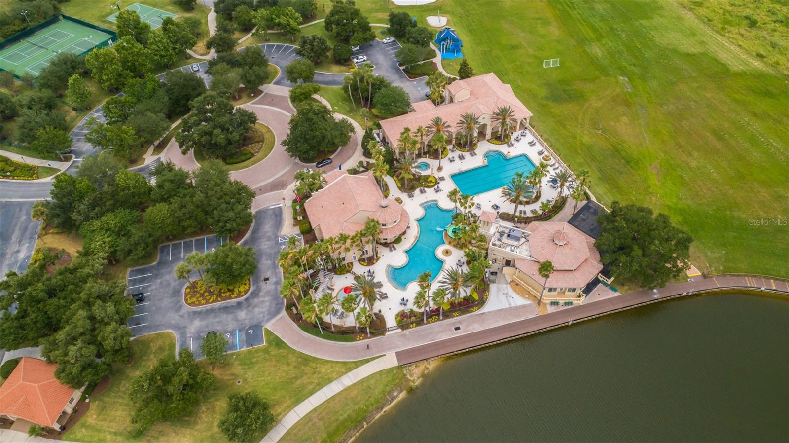 3885 CARRICK BEND DR
