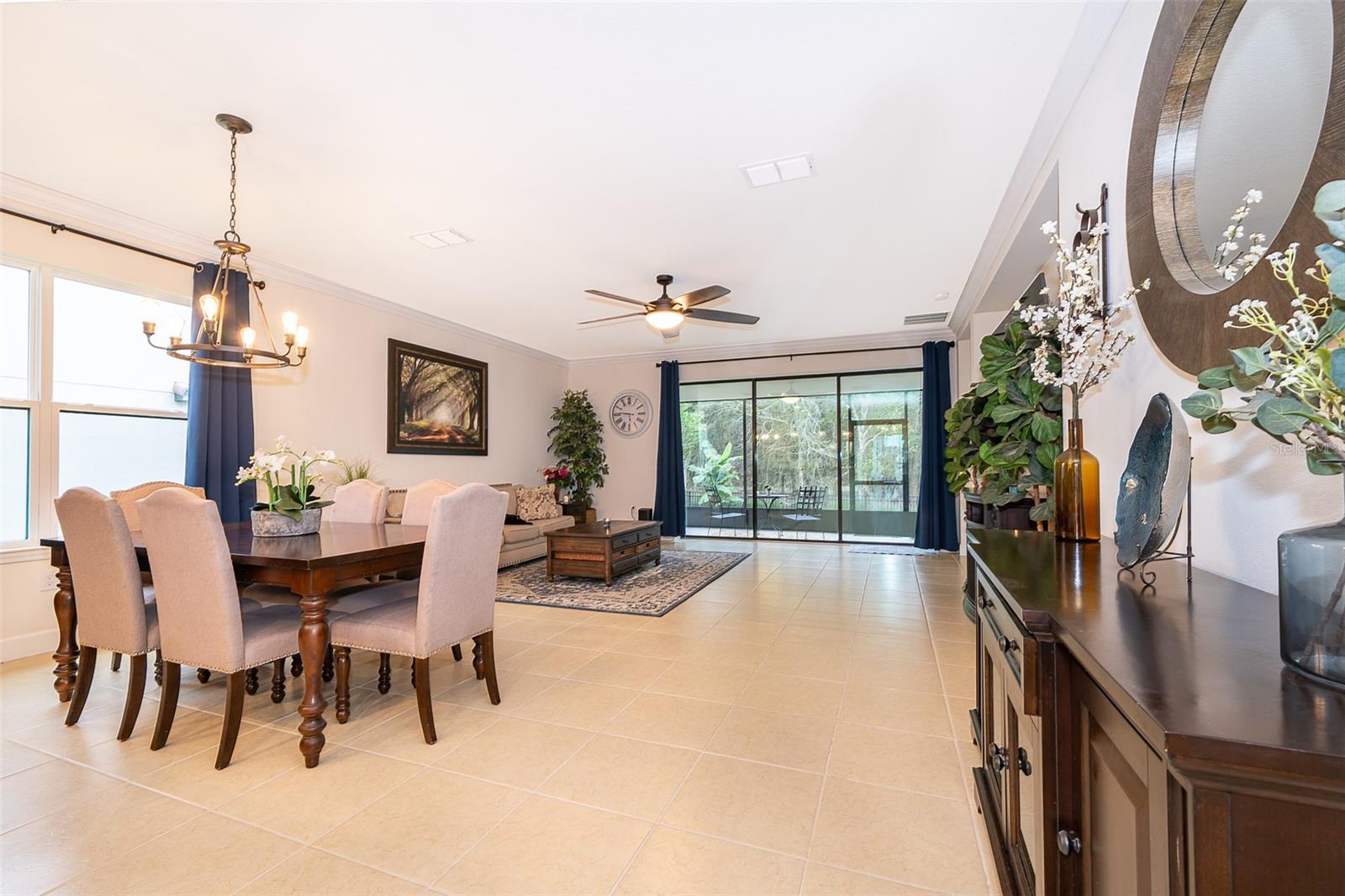 3885 CARRICK BEND DR