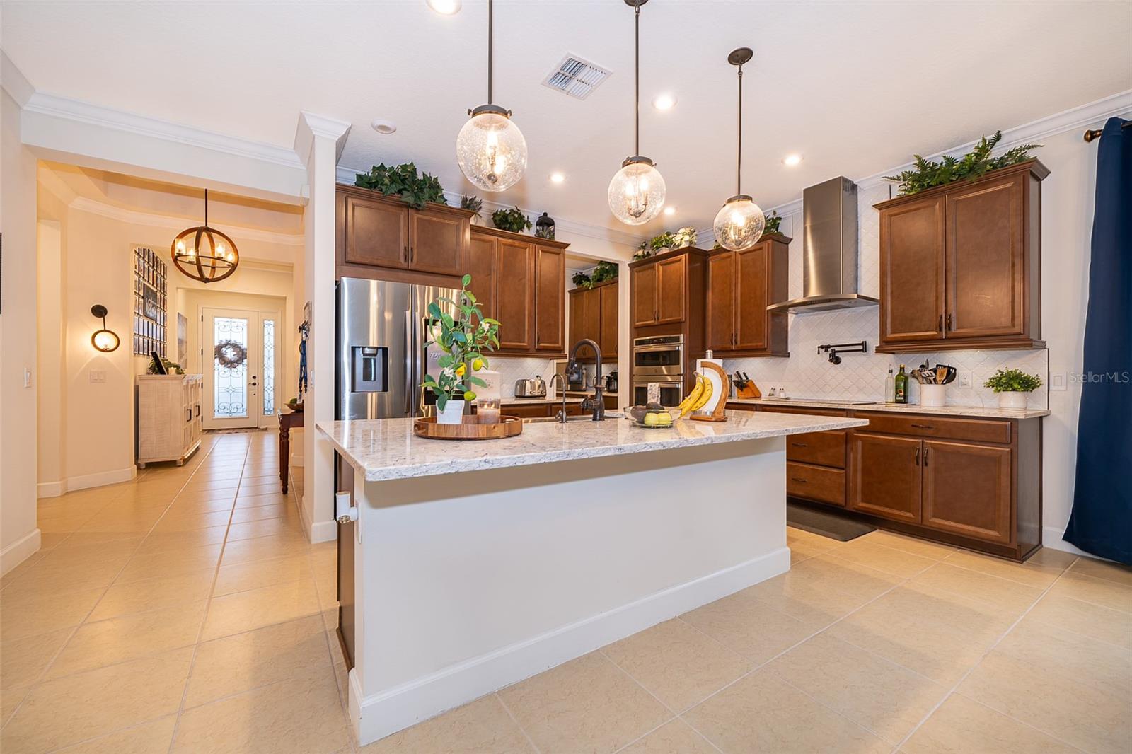 3885 CARRICK BEND DR