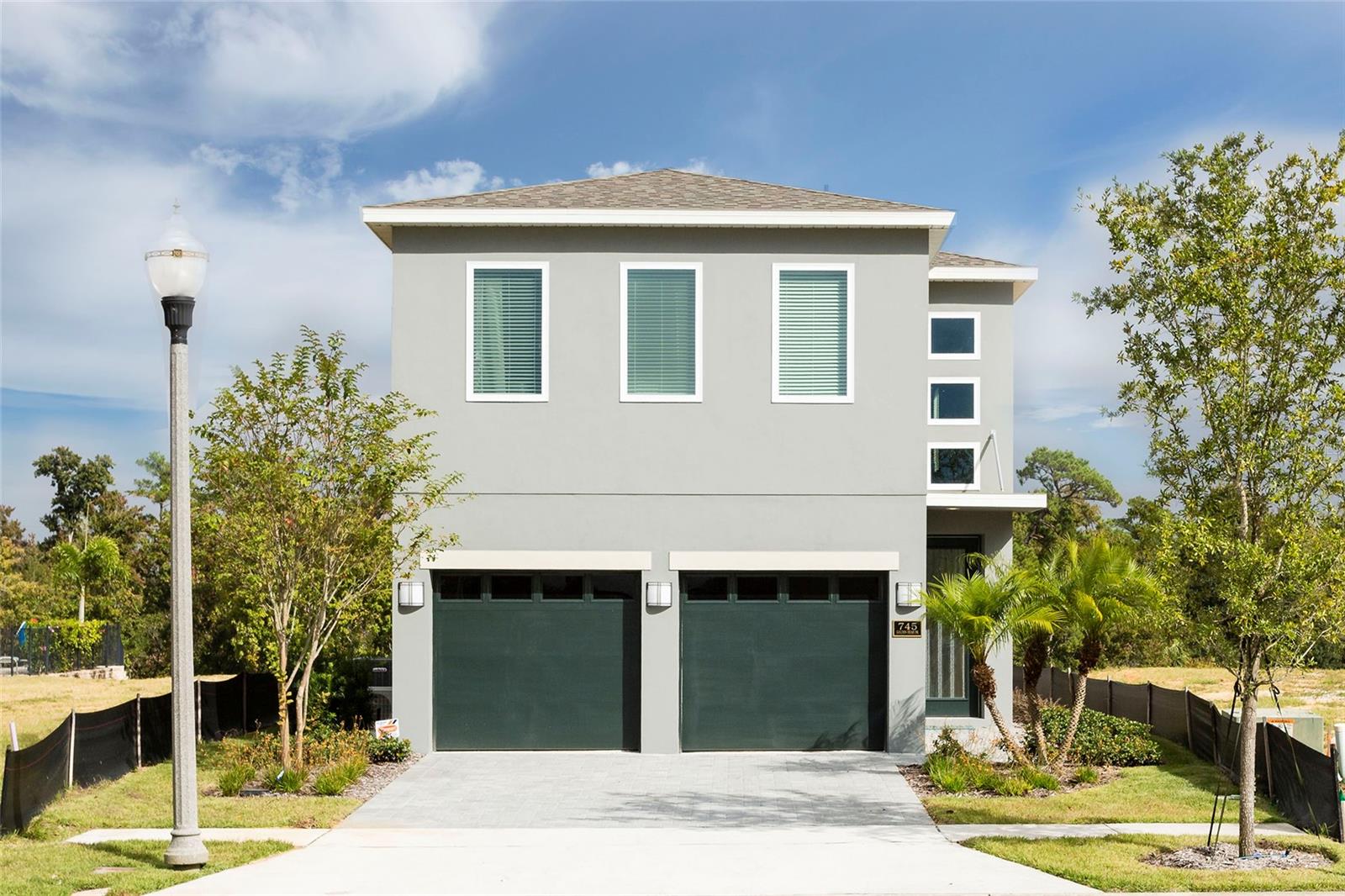 745 GOLDEN BEAR DR