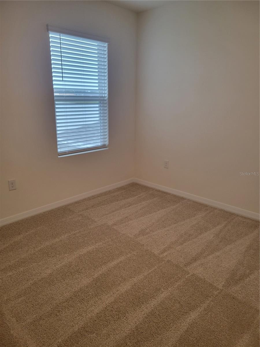 1786 WALNUT CREEK DR