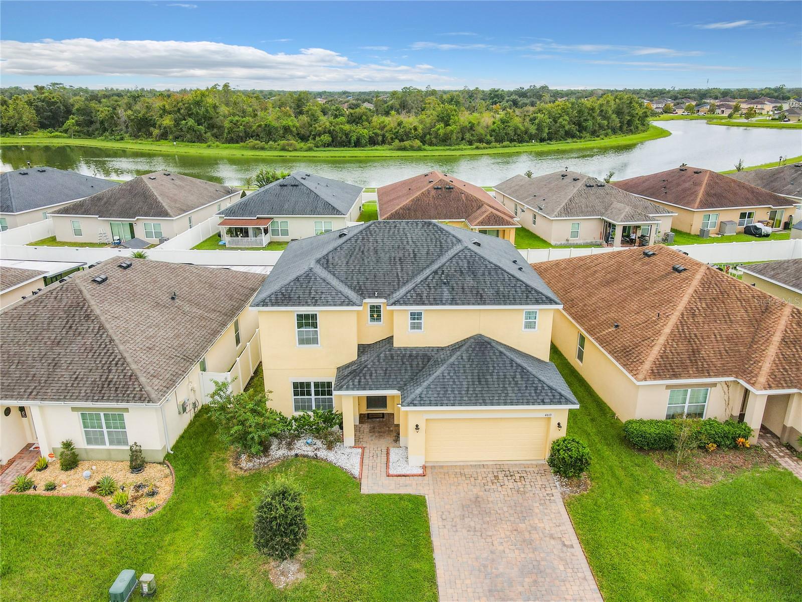 4819 ROCKVALE DR