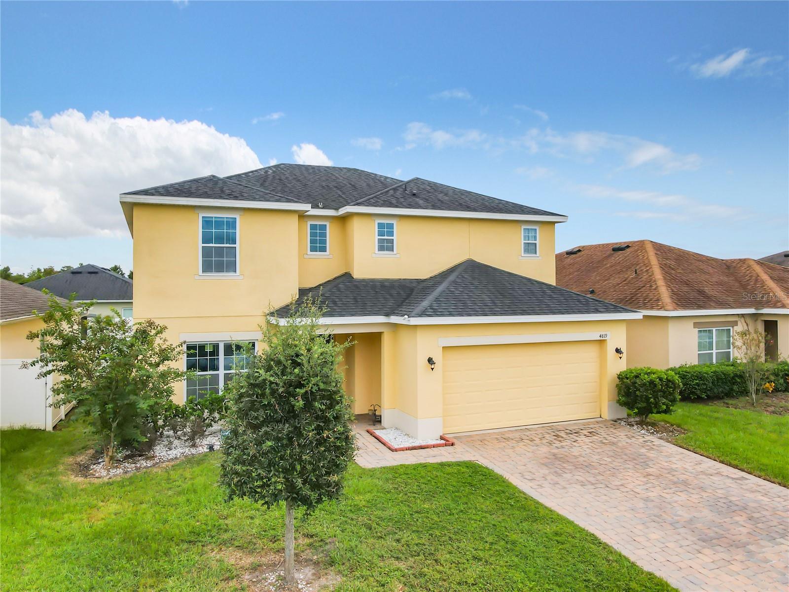 4819 ROCKVALE DR