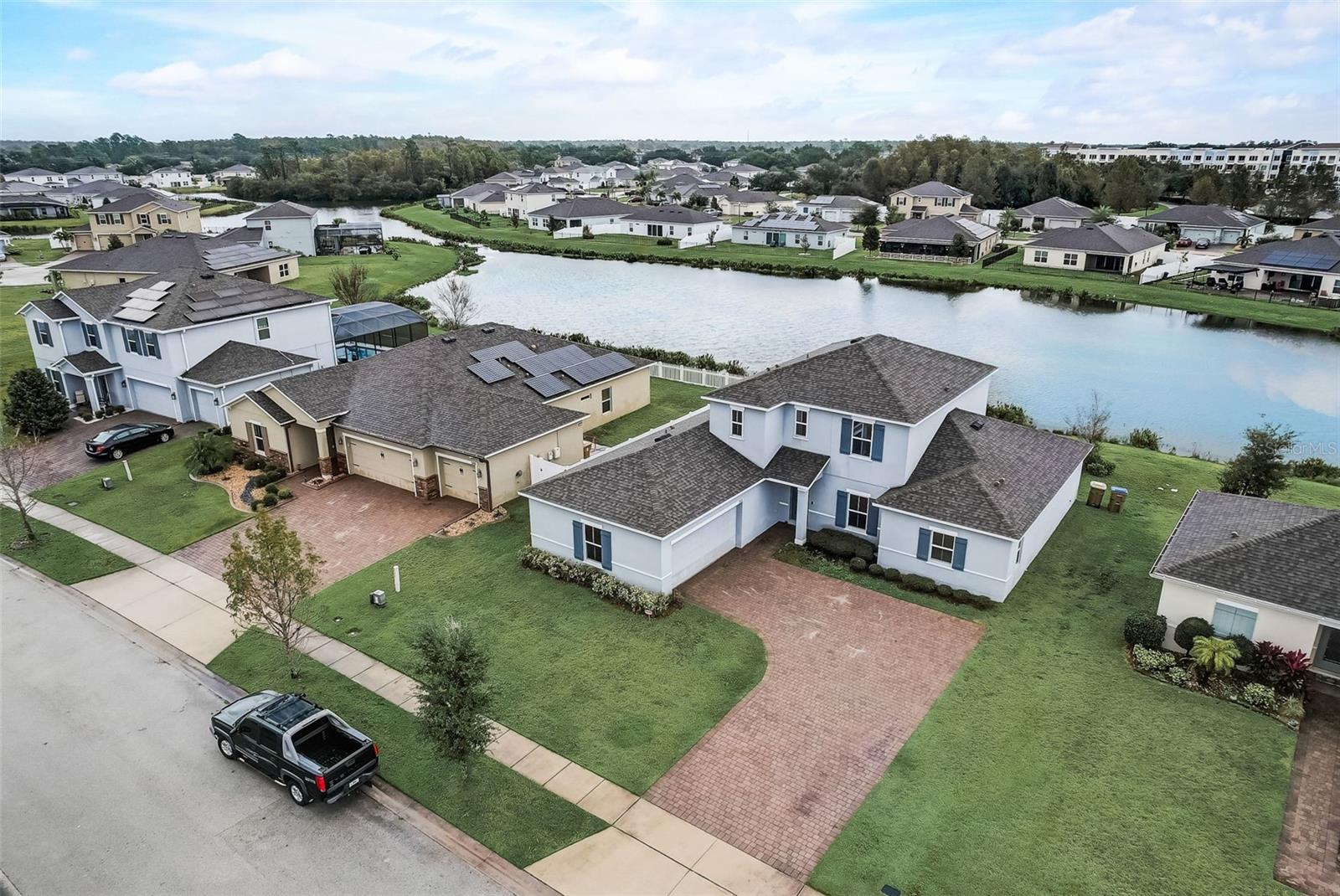 307 BLUE LAKE CIR