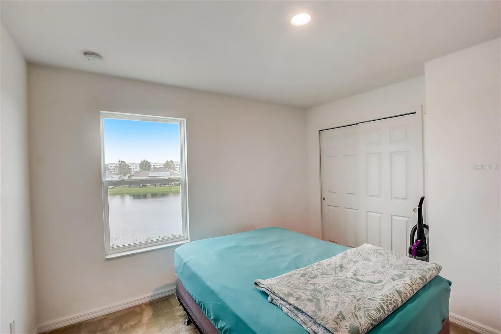 307 BLUE LAKE CIR