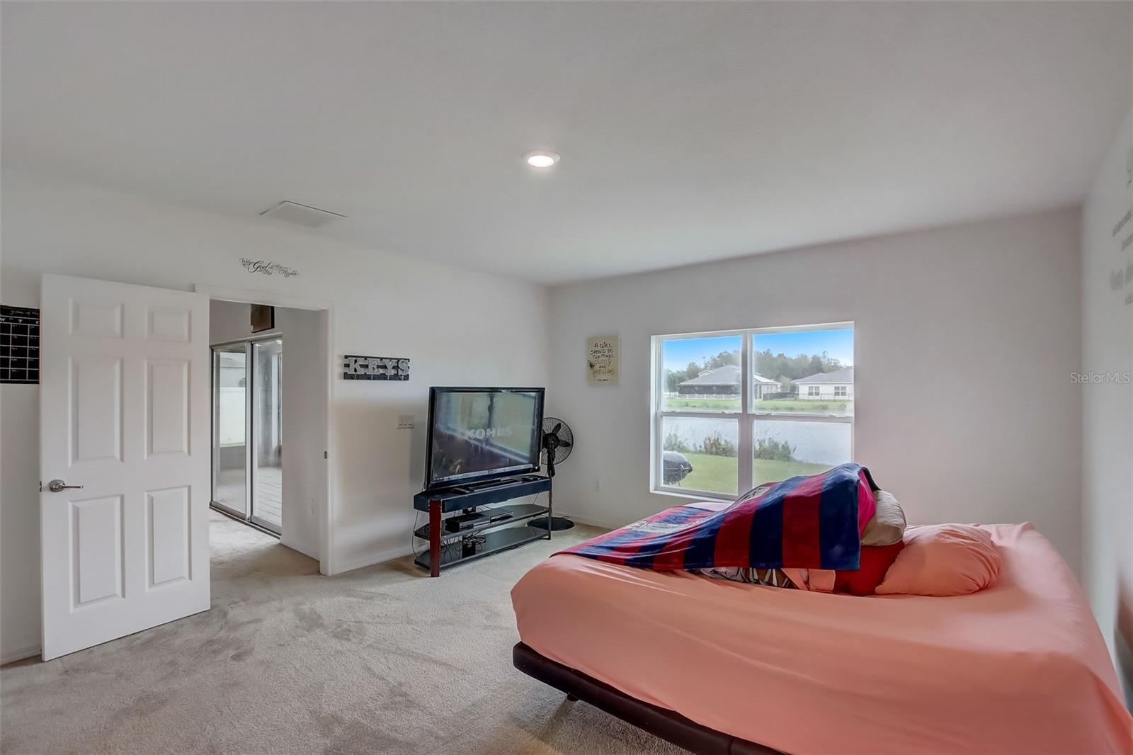 307 BLUE LAKE CIR