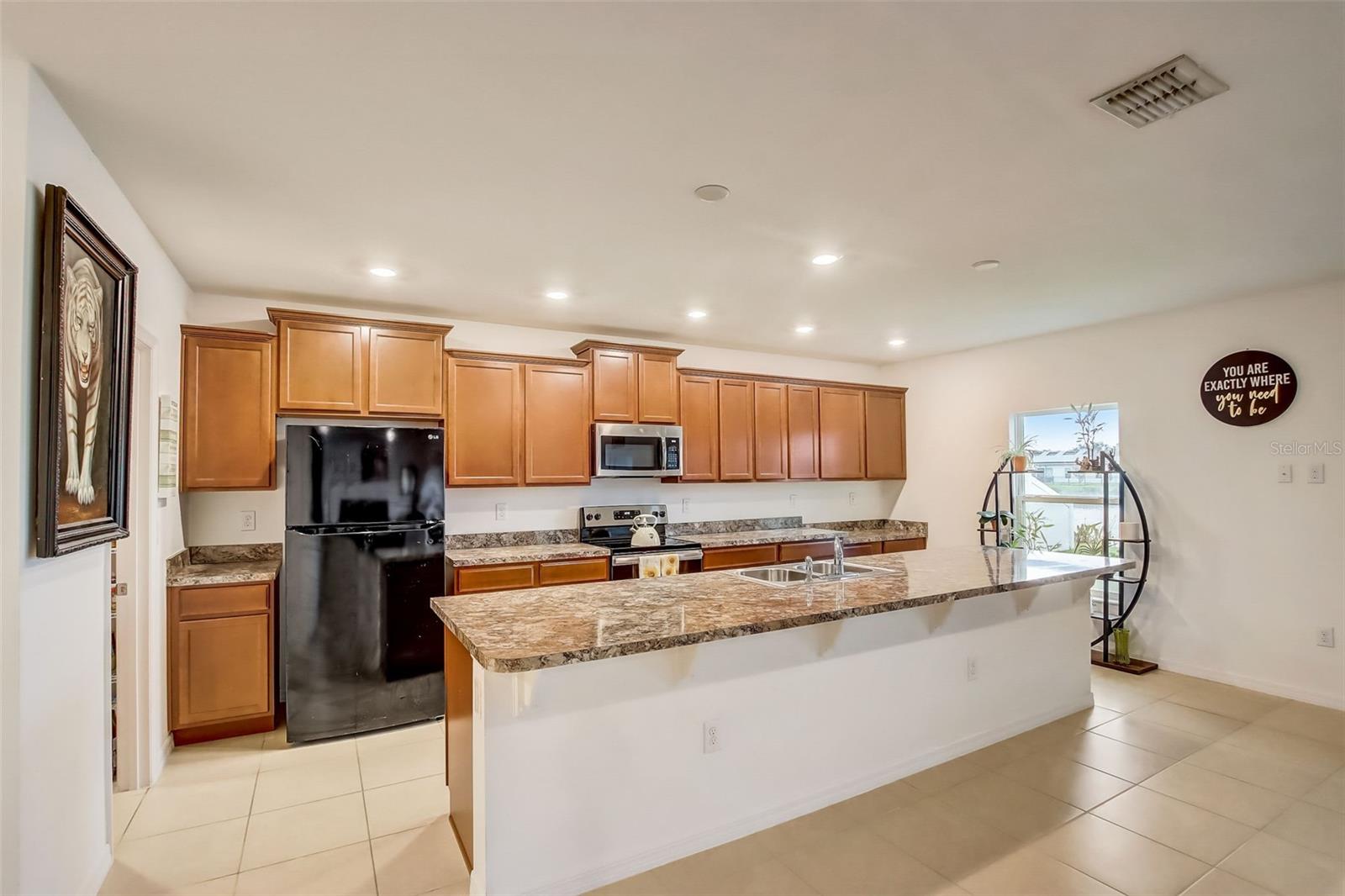 307 BLUE LAKE CIR