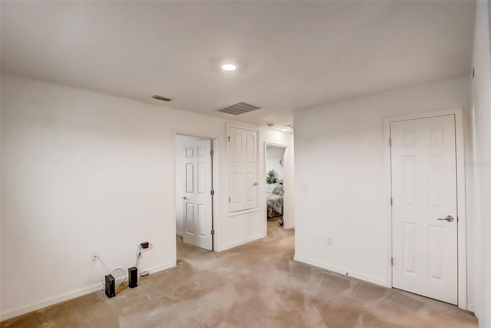 307 BLUE LAKE CIR