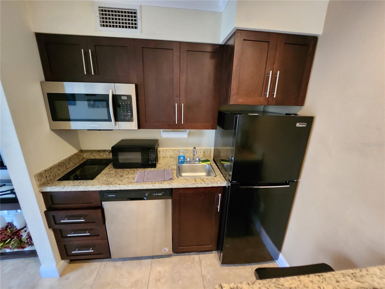 3100 PARKWAY BLVD #753, #753