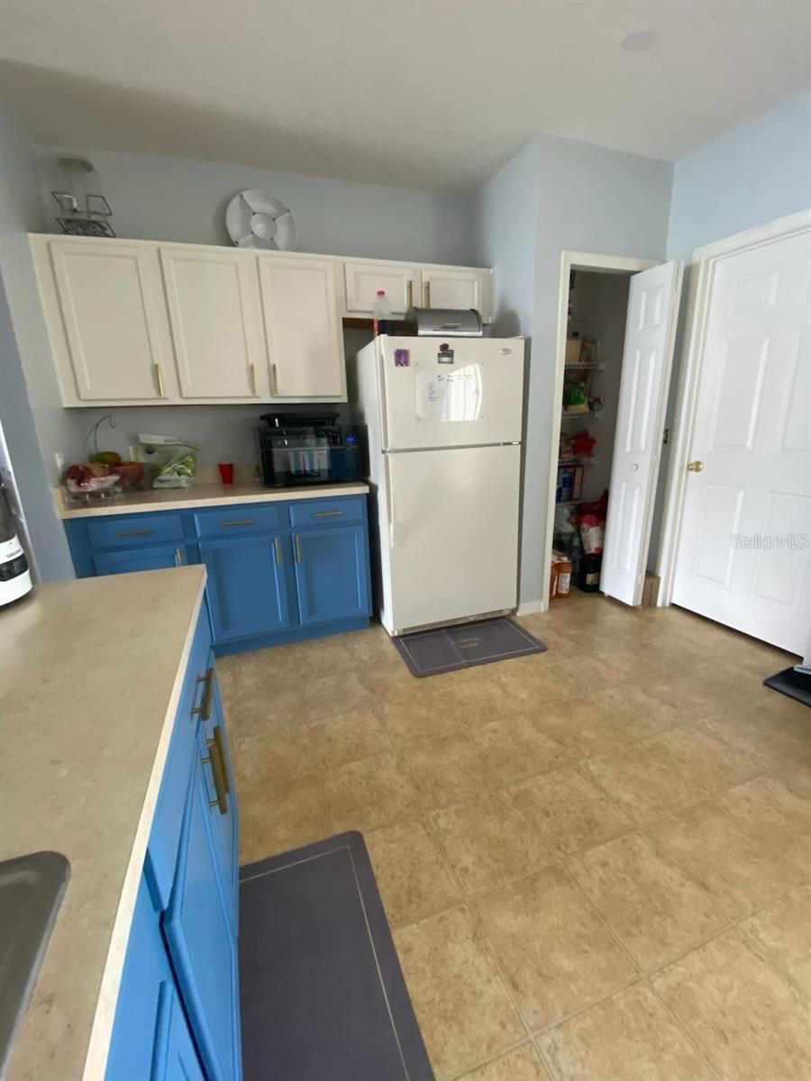 848 COLVILLE DR