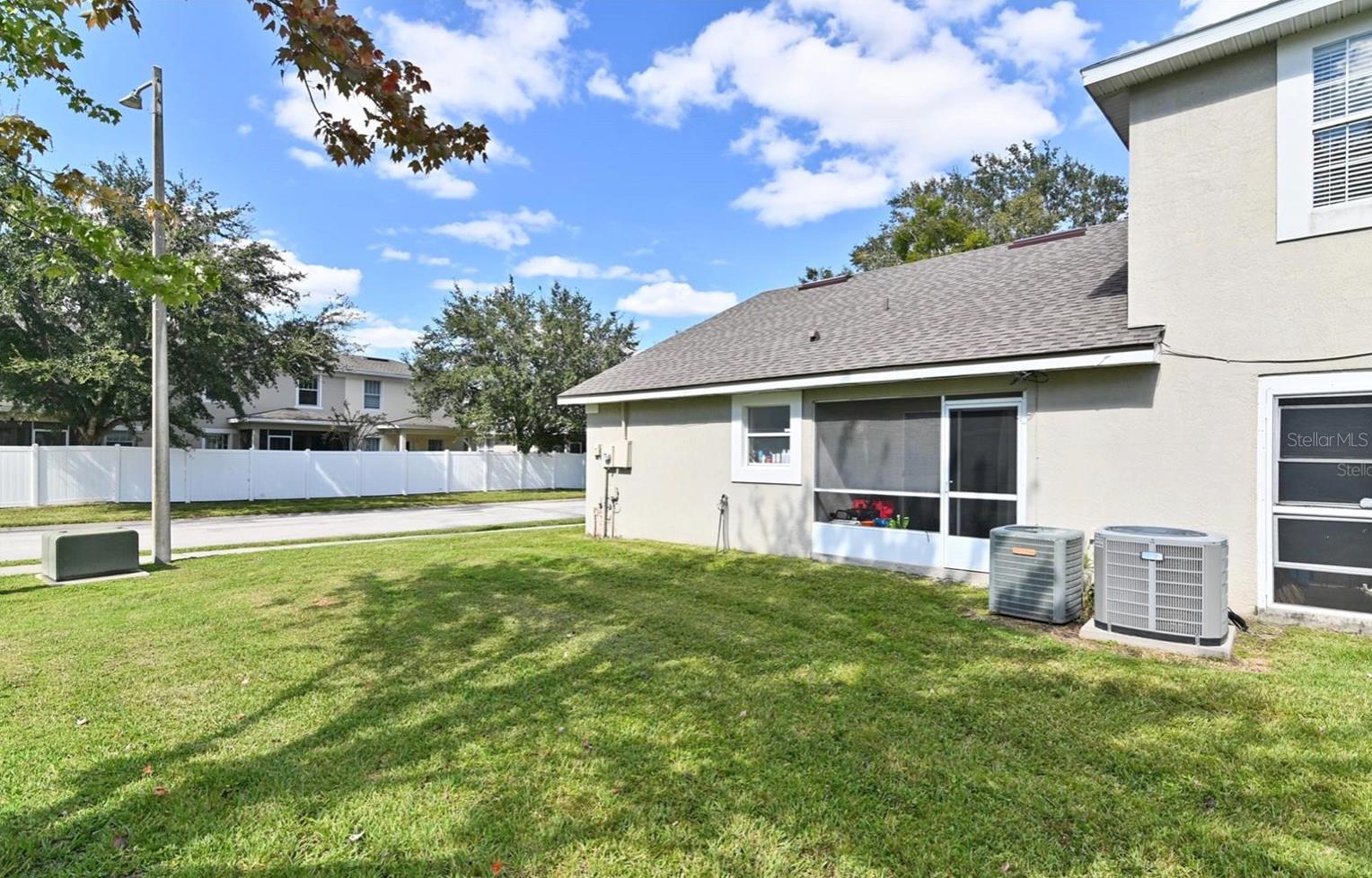 2112 CYPRESS BAY BLVD