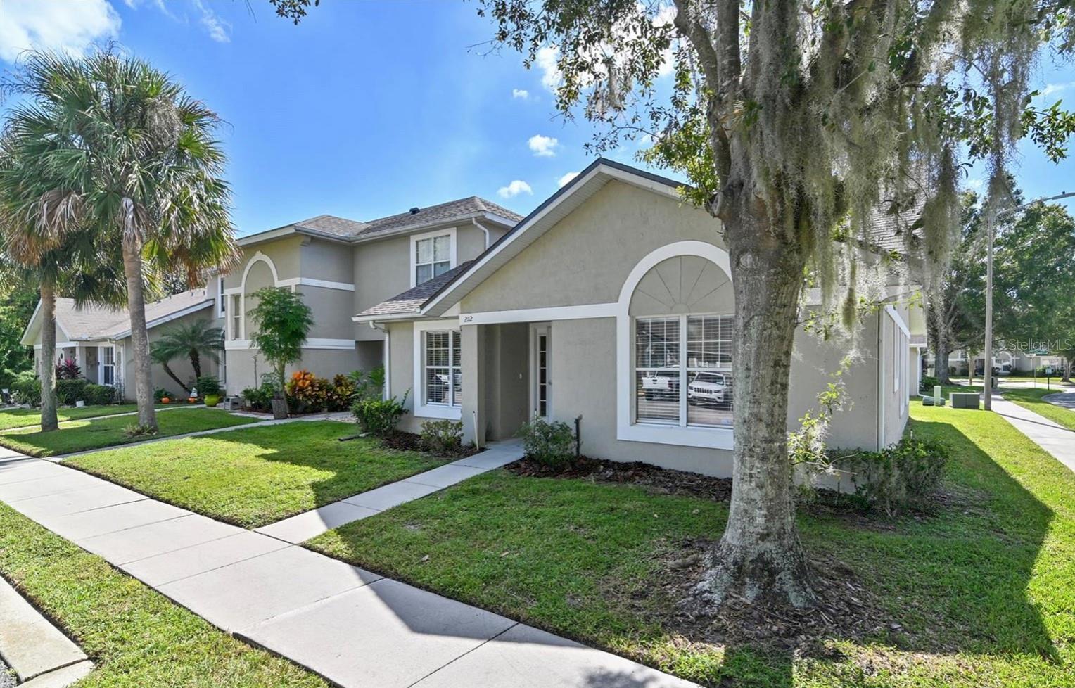 2112 CYPRESS BAY BLVD