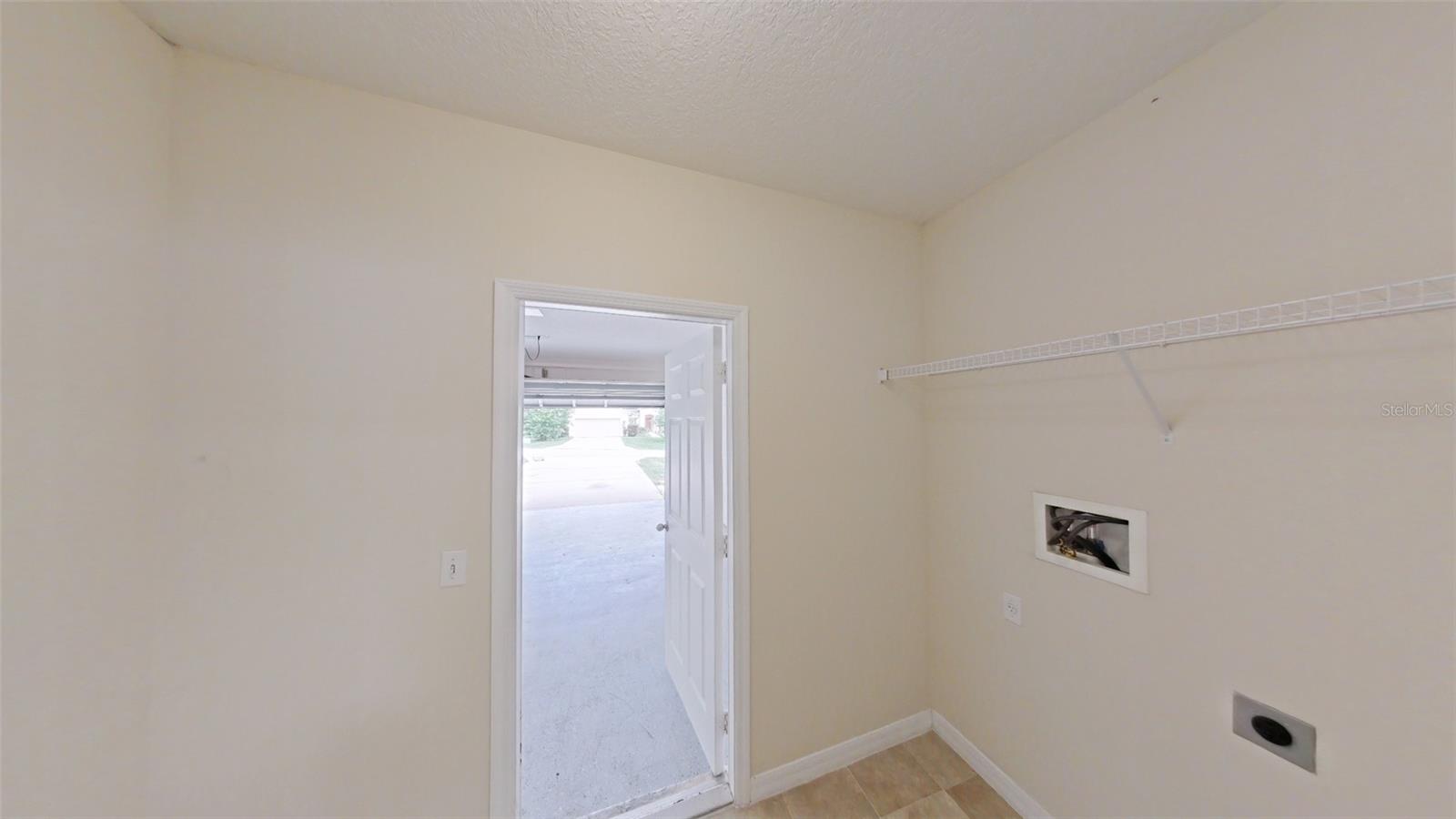 1002 CUMBERLAND DR