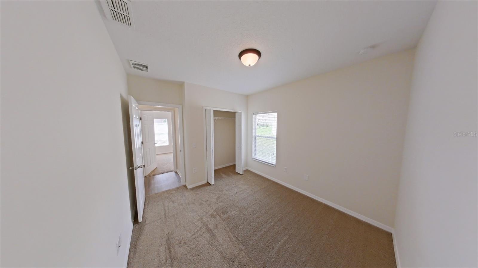 1002 CUMBERLAND DR