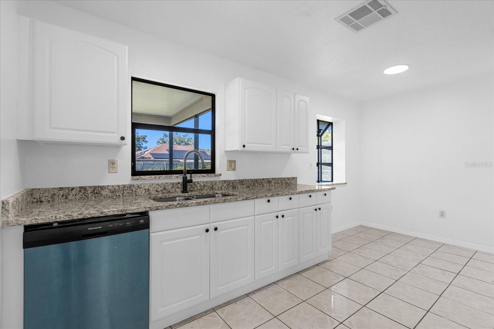 612 N DELMONTE CT