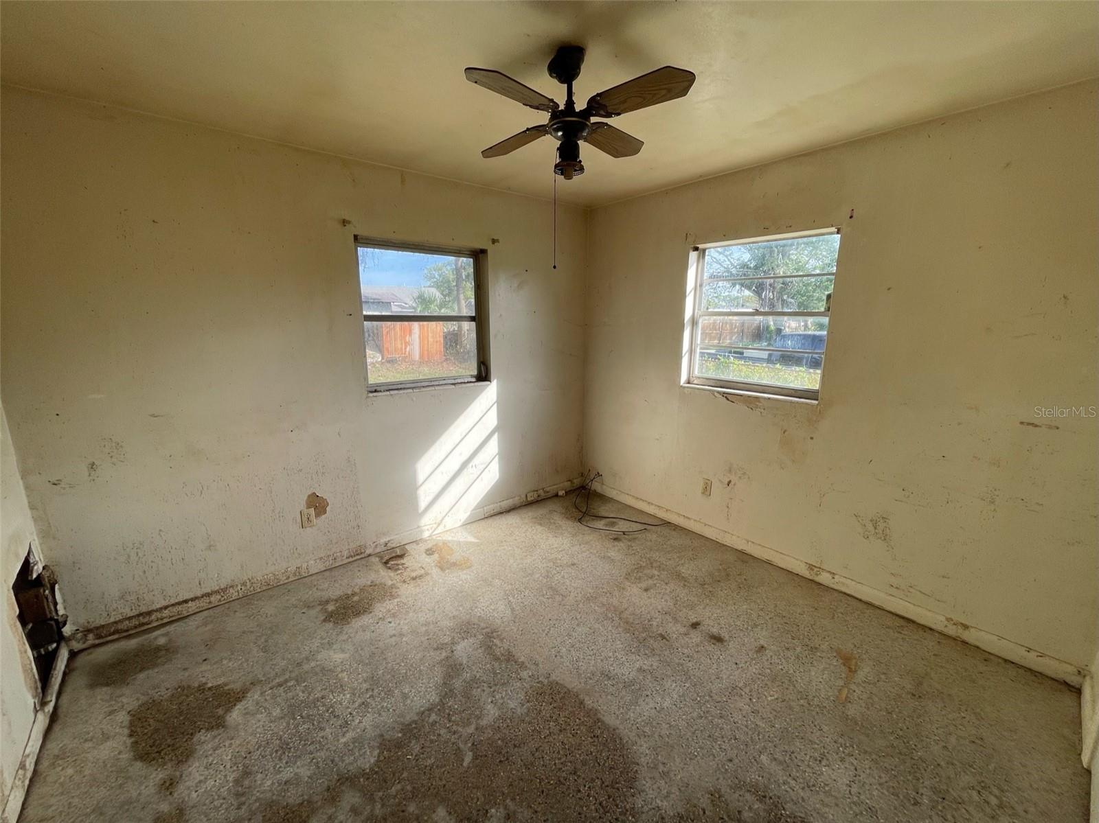 4309 FAIRLAWN DR