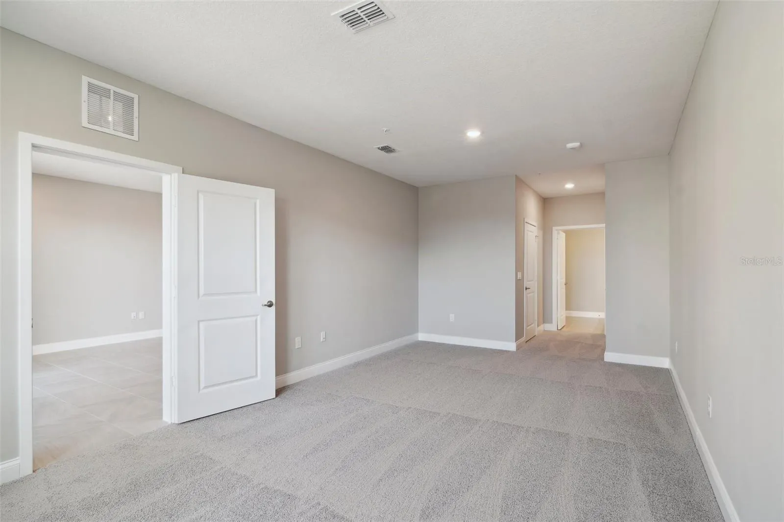 7557 LAUREATE BLVD #6208, #6208