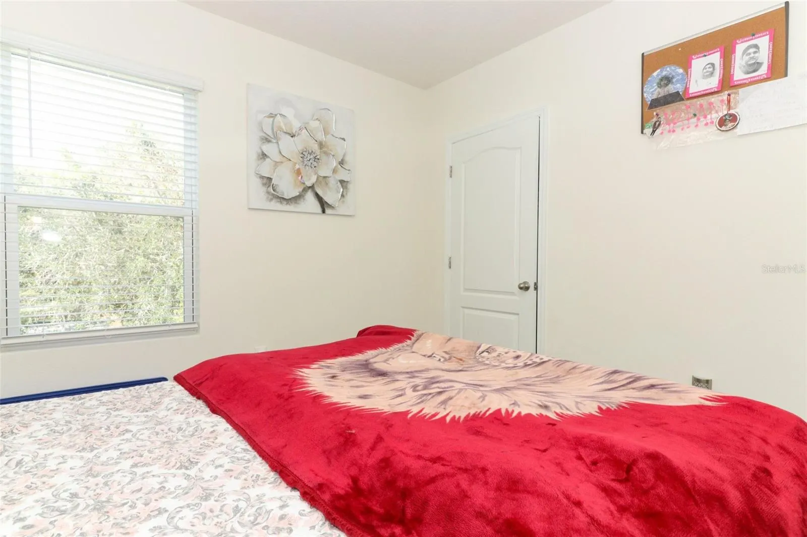 328 CONWAY AVE