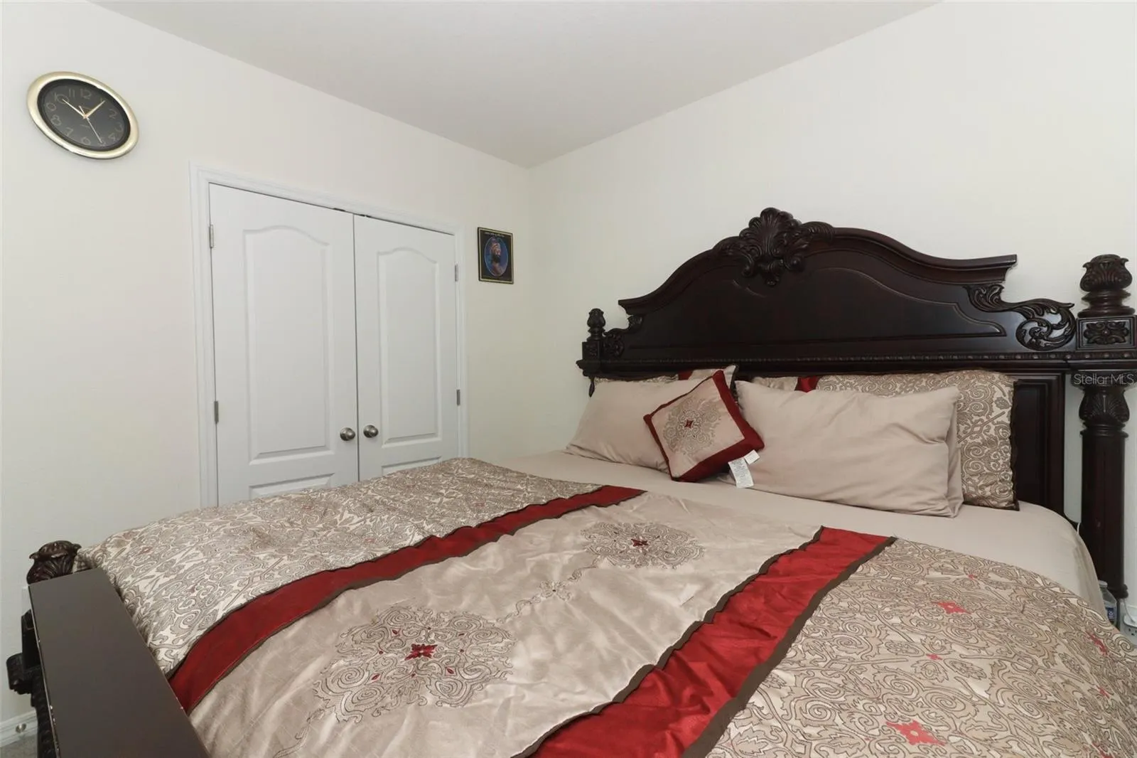 328 CONWAY AVE