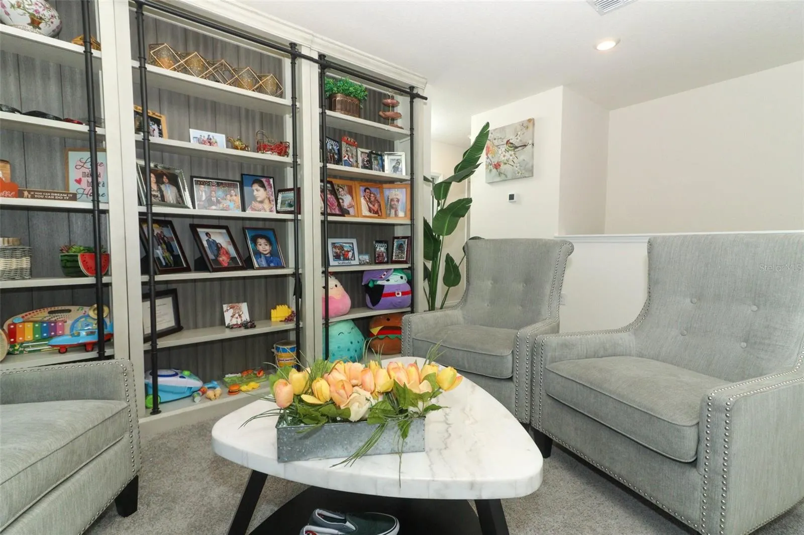 328 CONWAY AVE