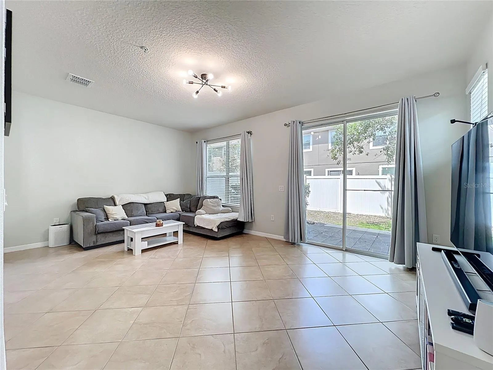 9575 SILVER BUTTONWOOD ST