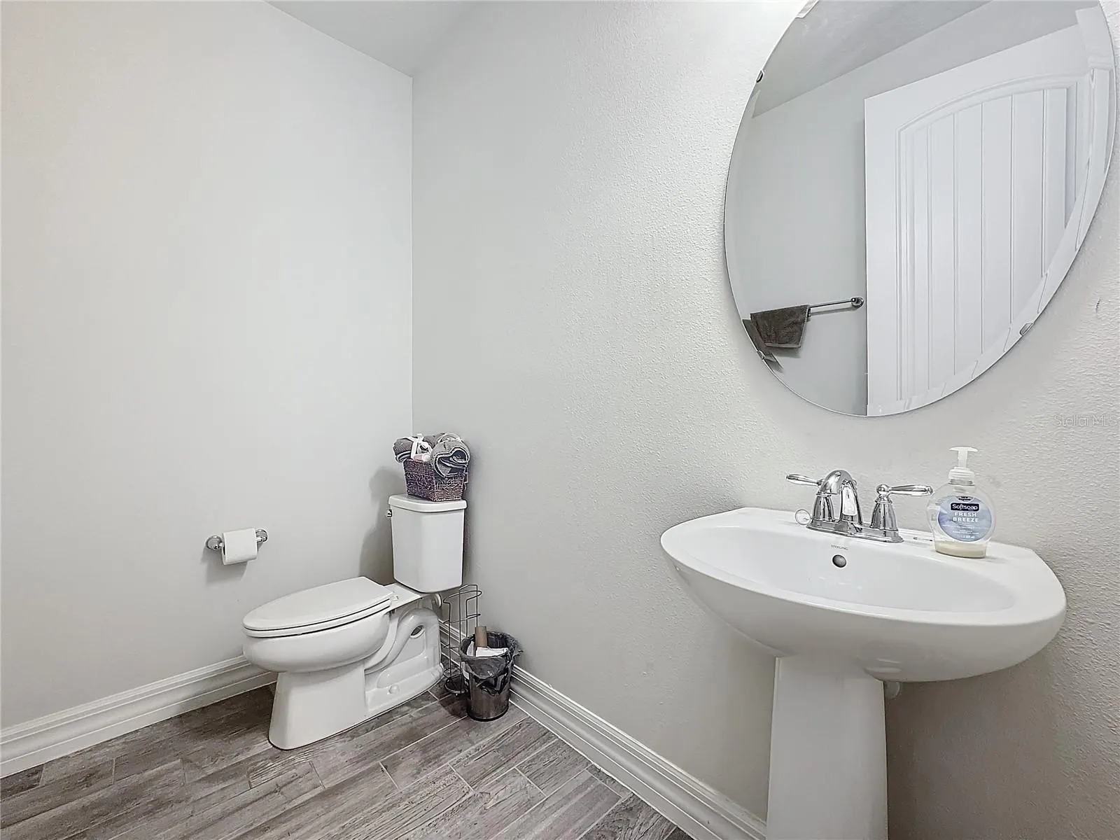 5311 BRYDON WOODS CIR