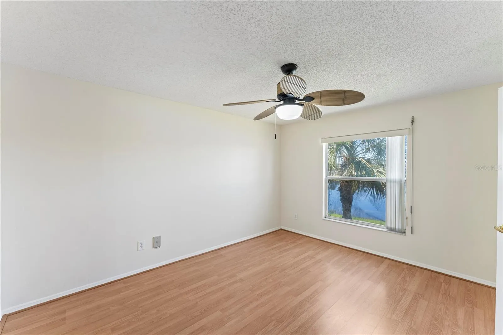 13852 TIMBERBROOKE DR #203, #203
