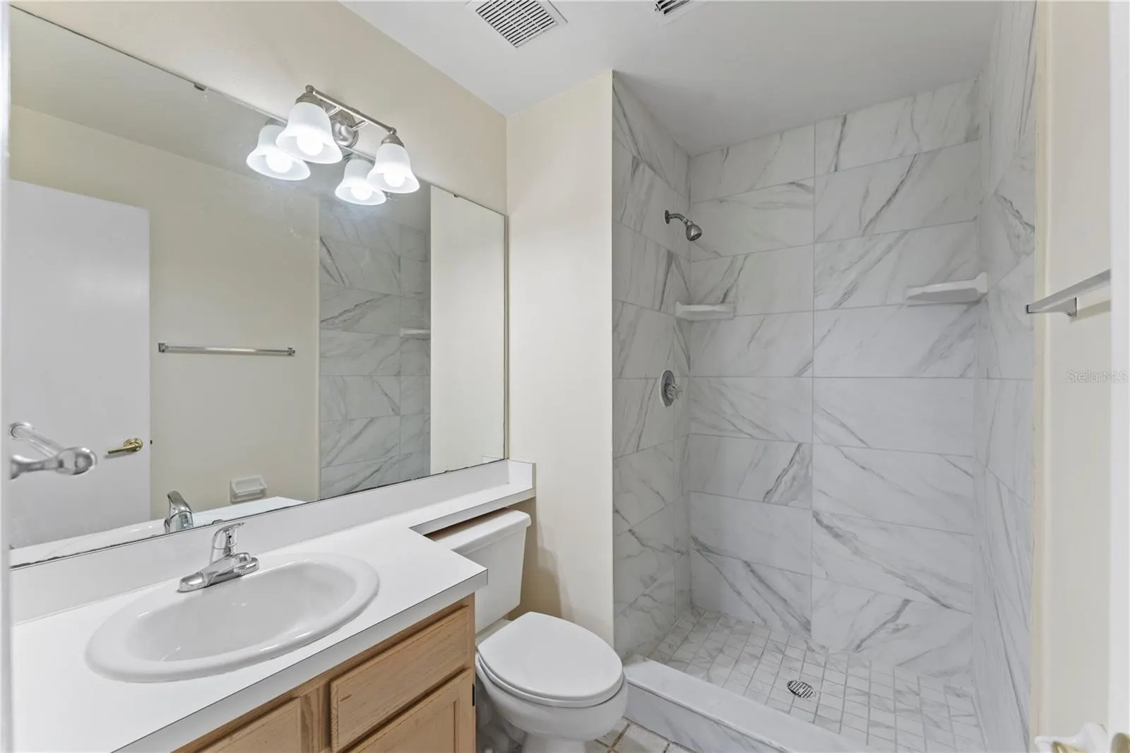 13852 TIMBERBROOKE DR #203, #203
