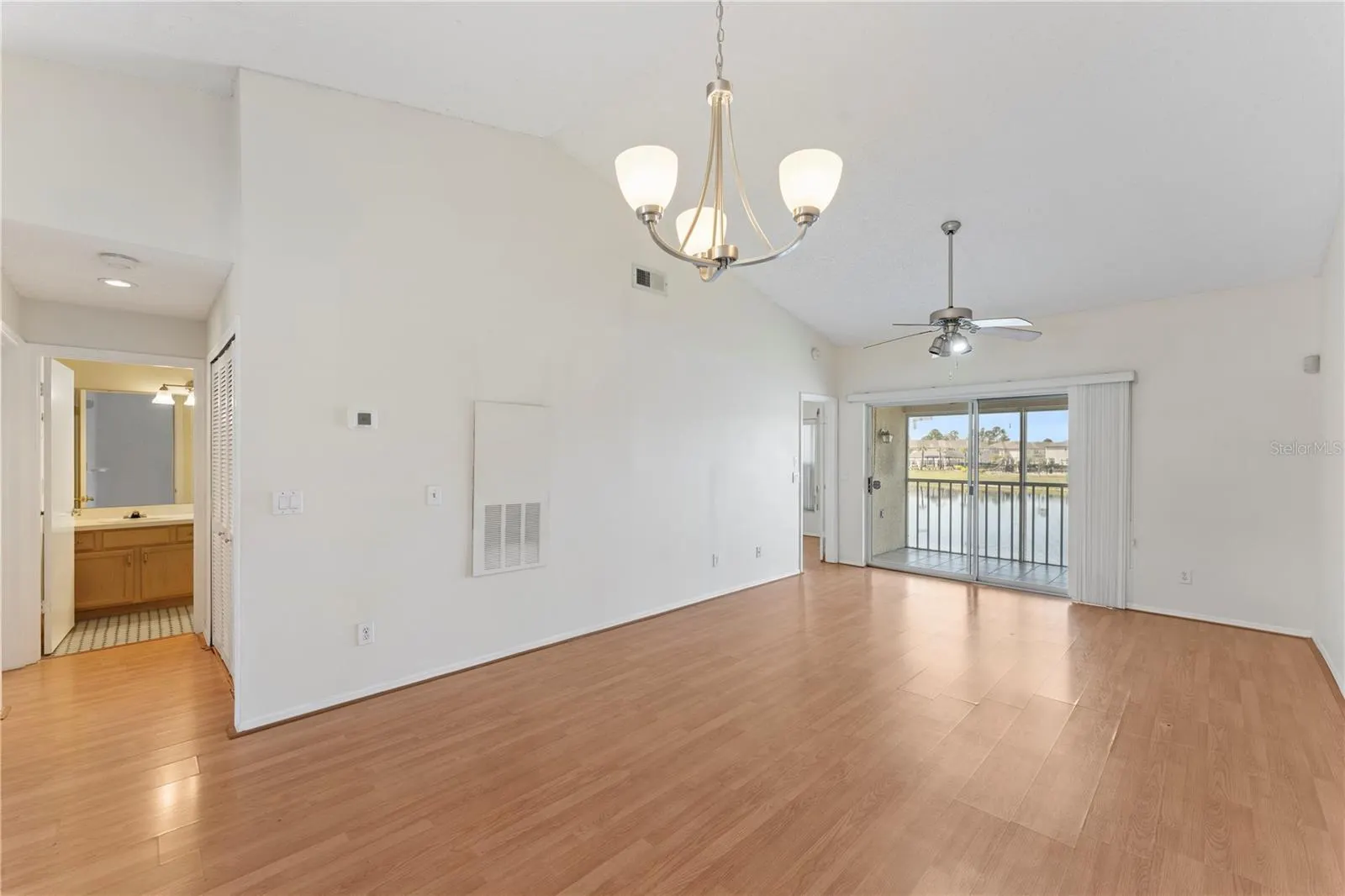 13852 TIMBERBROOKE DR #203, #203