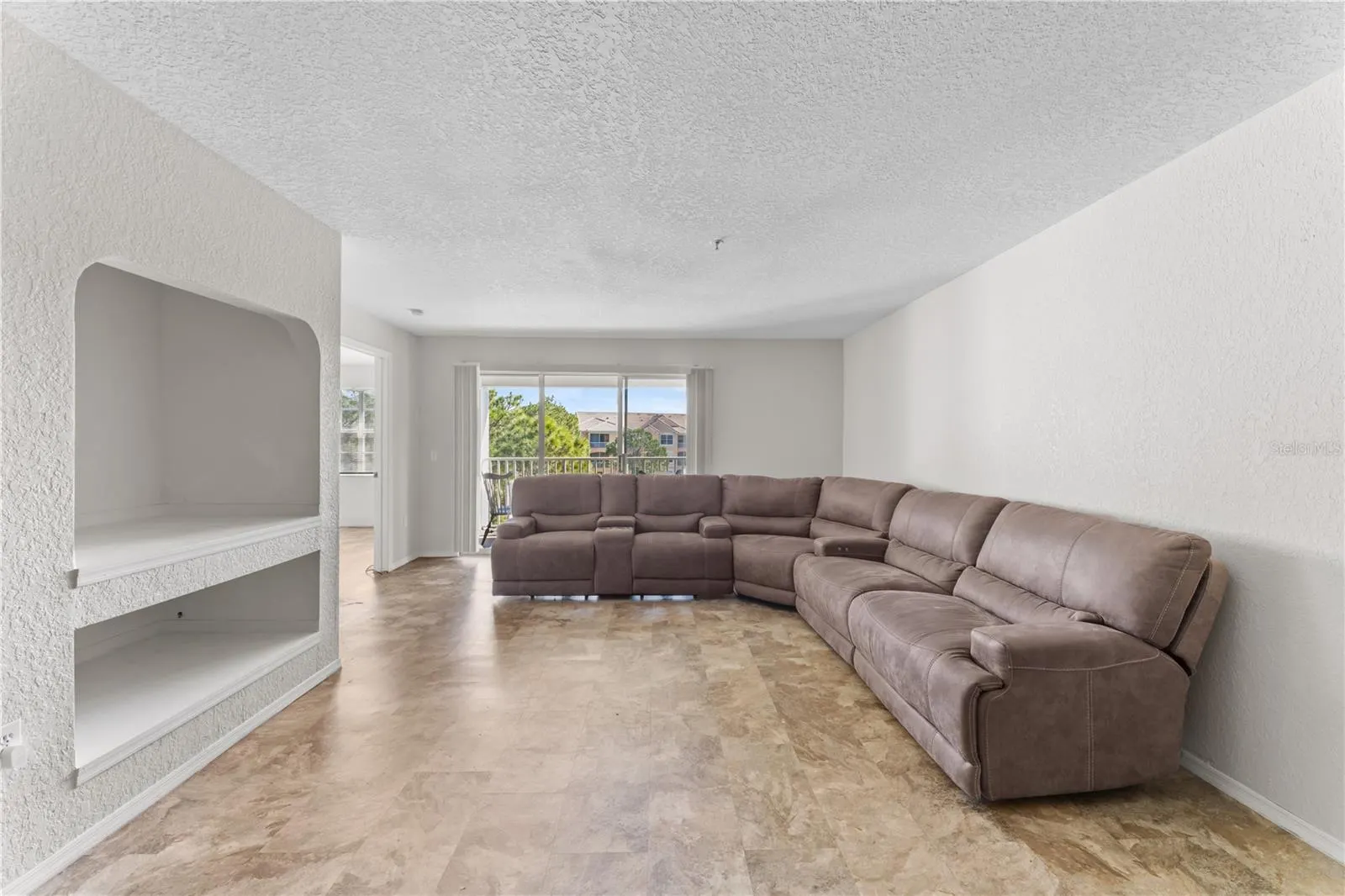 14013 FAIRWAY ISLAND DR #434, #434