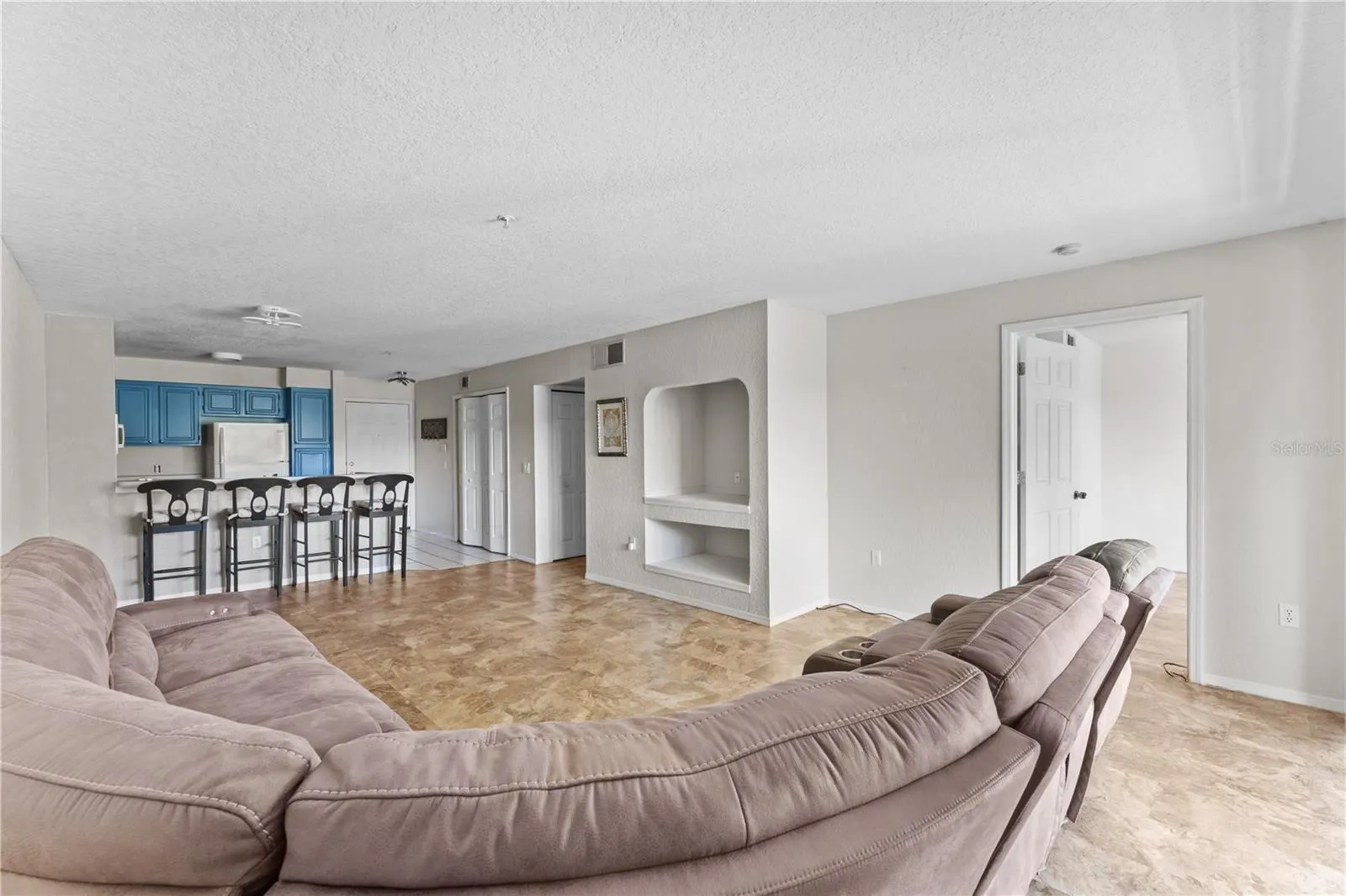 14013 FAIRWAY ISLAND DR #434, #434