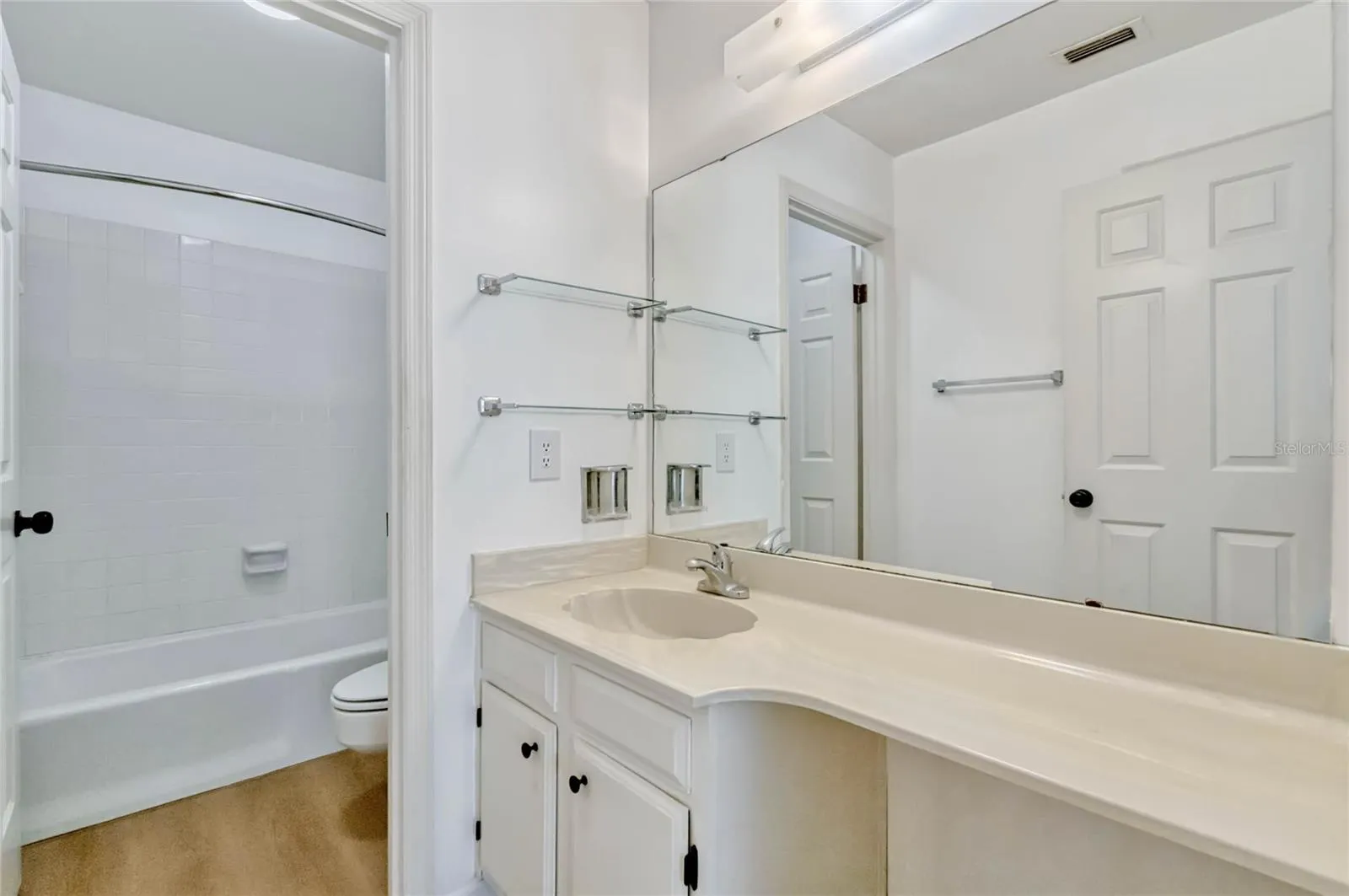 1236 VILLA LN #143, #143