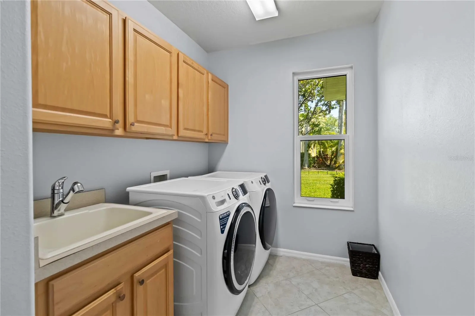 13136 PEREGRIN CIR