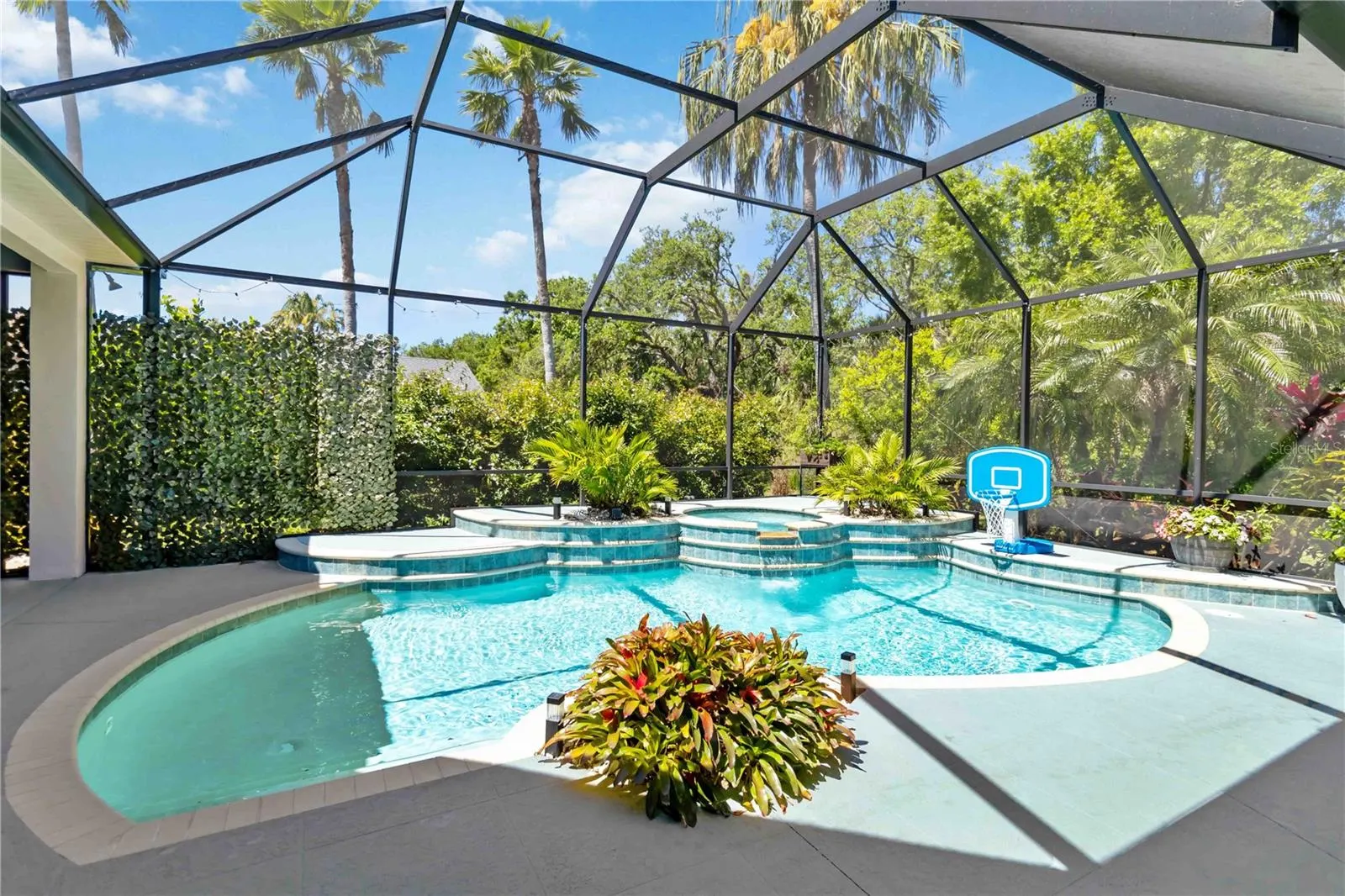 13136 PEREGRIN CIR