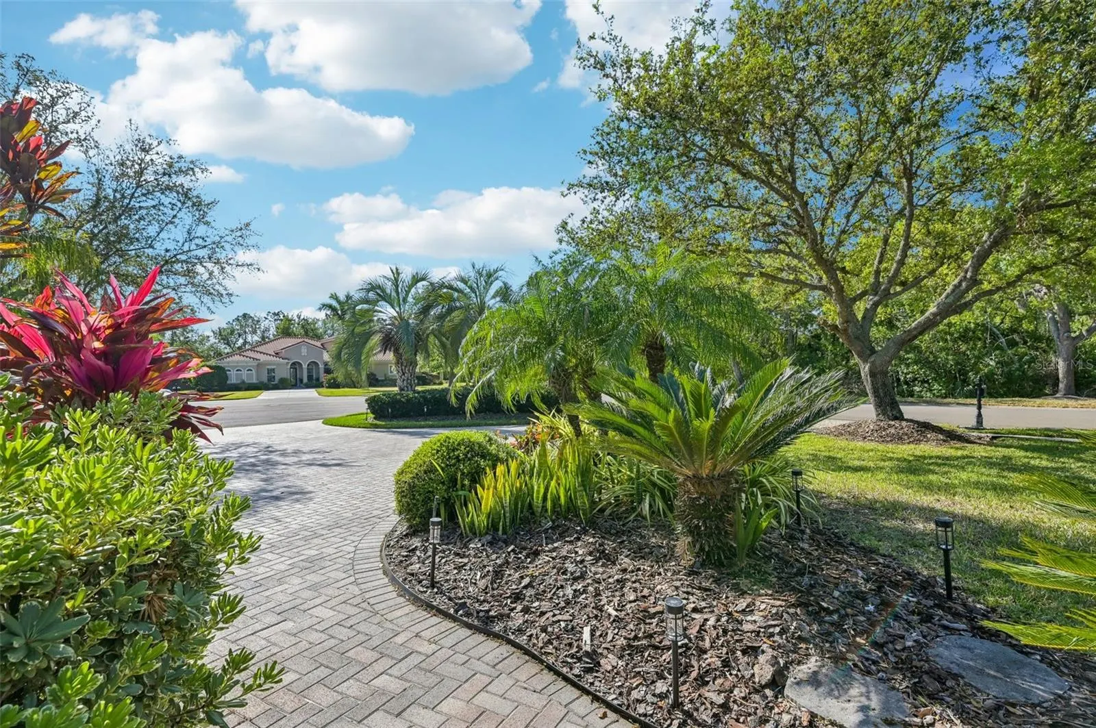 13136 PEREGRIN CIR