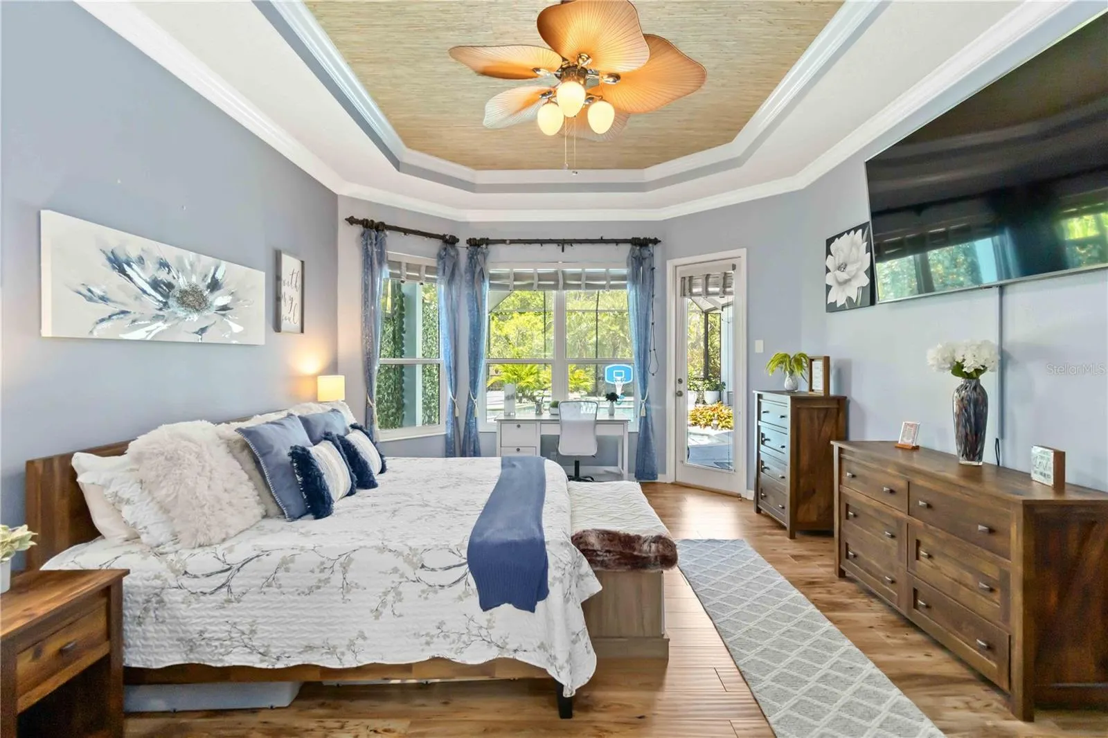 13136 PEREGRIN CIR