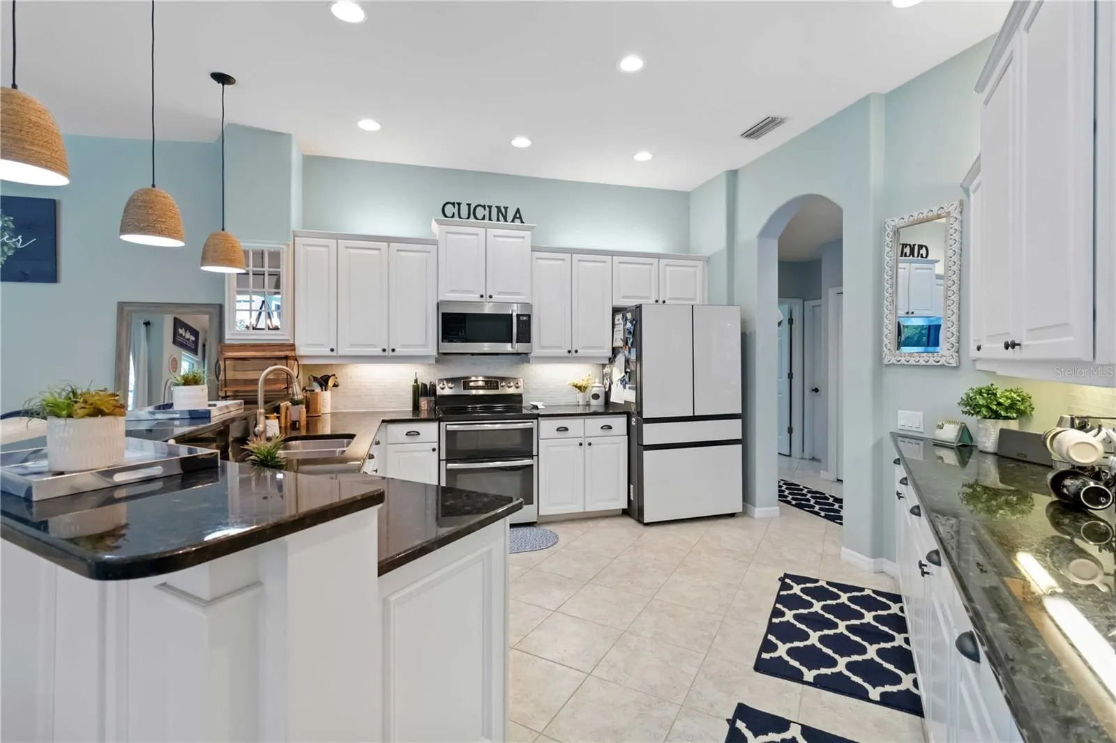 13136 PEREGRIN CIR