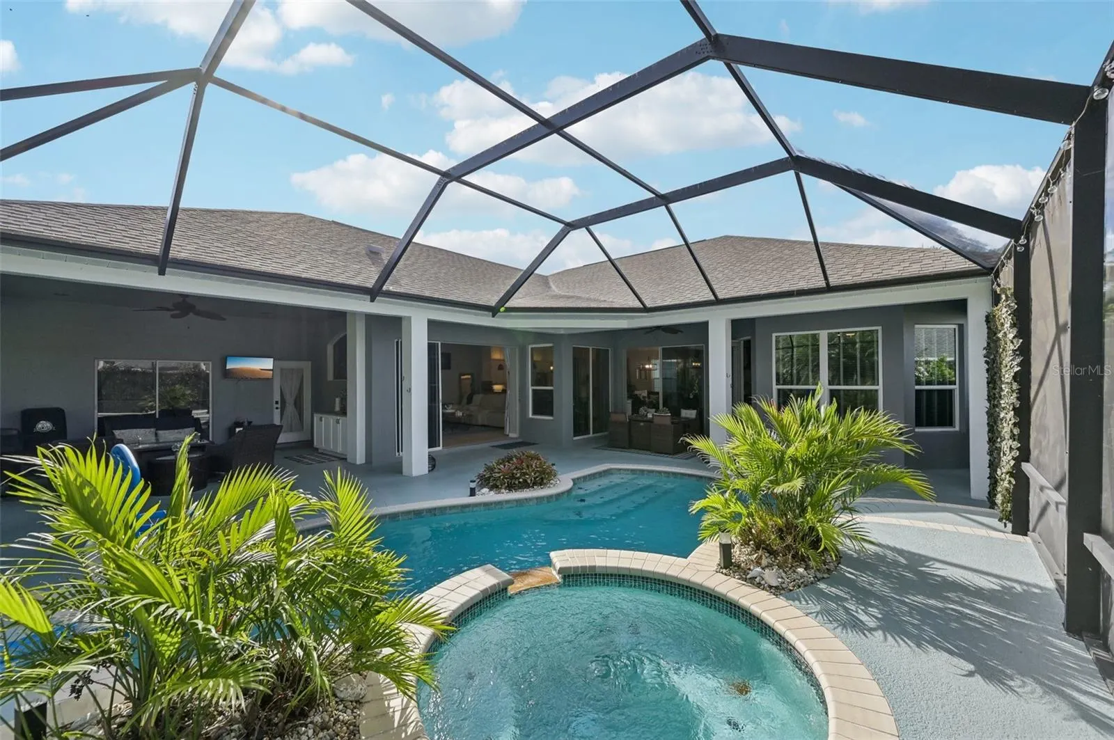 13136 PEREGRIN CIR