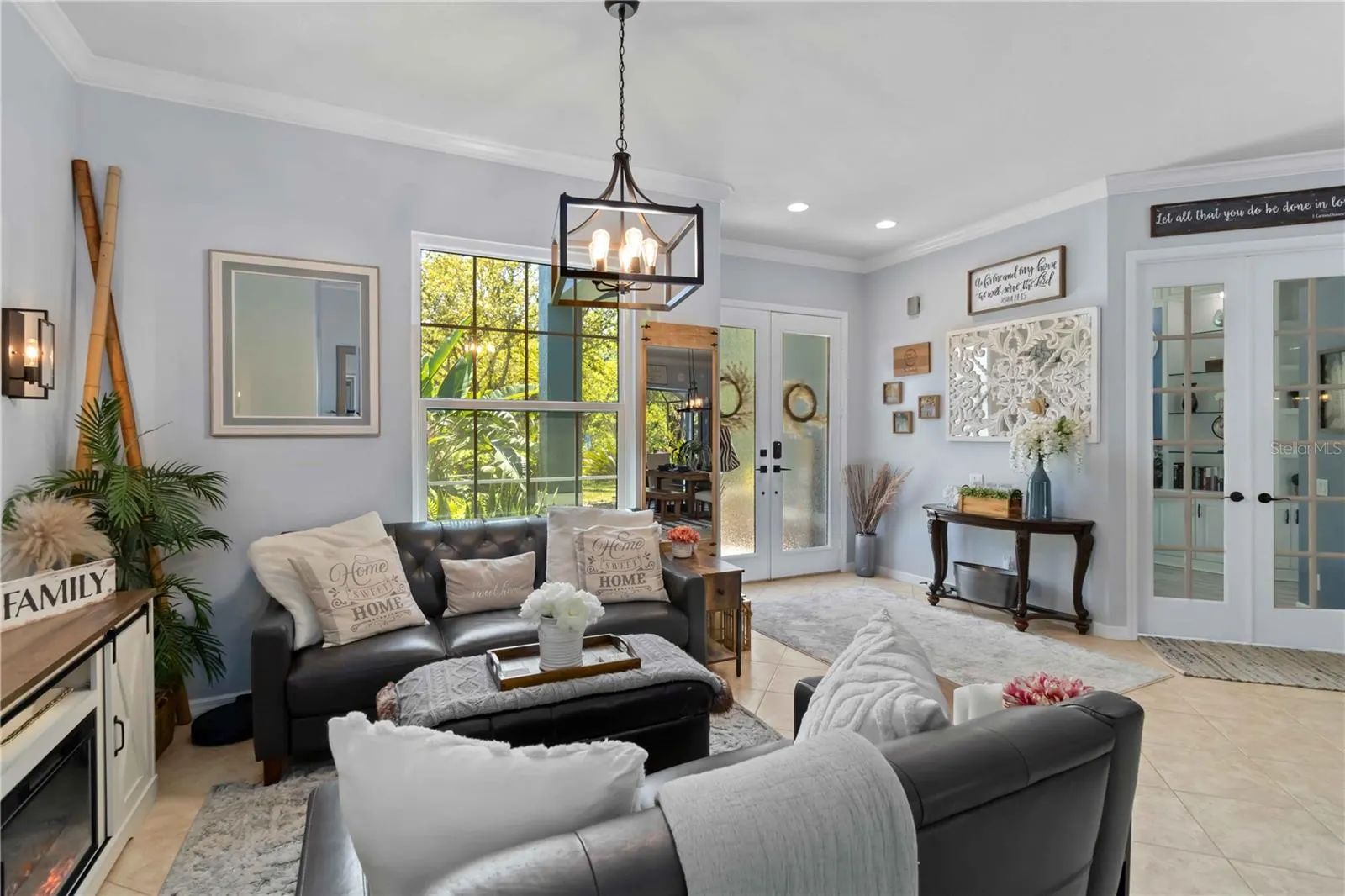13136 PEREGRIN CIR