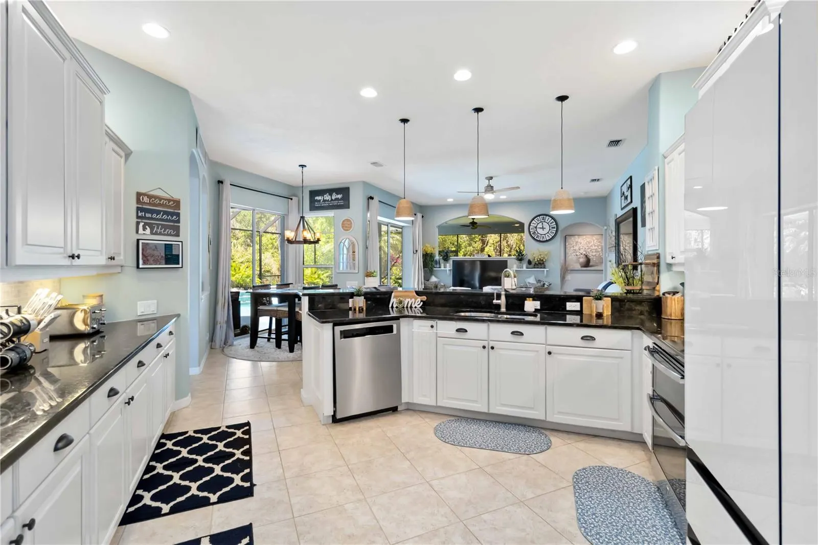 13136 PEREGRIN CIR