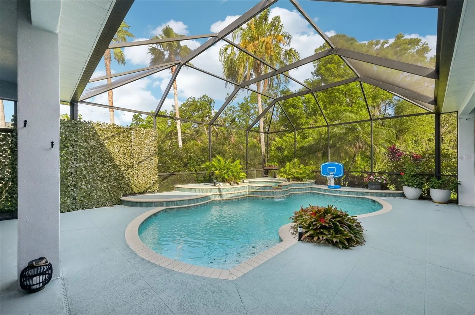13136 PEREGRIN CIR